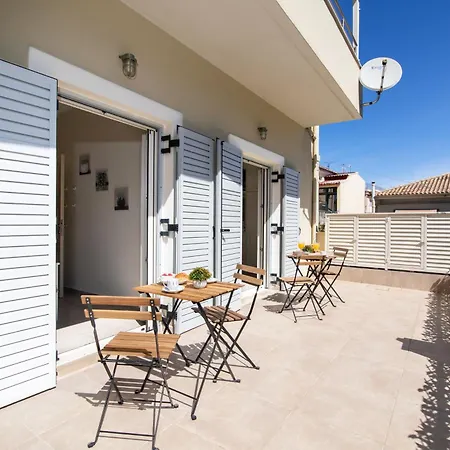 La Casa Sedici By Corfu Escapes Apartmán *